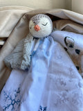 Doudou pingouin bébé en coton – Peluche artisanale pour nouveau-né