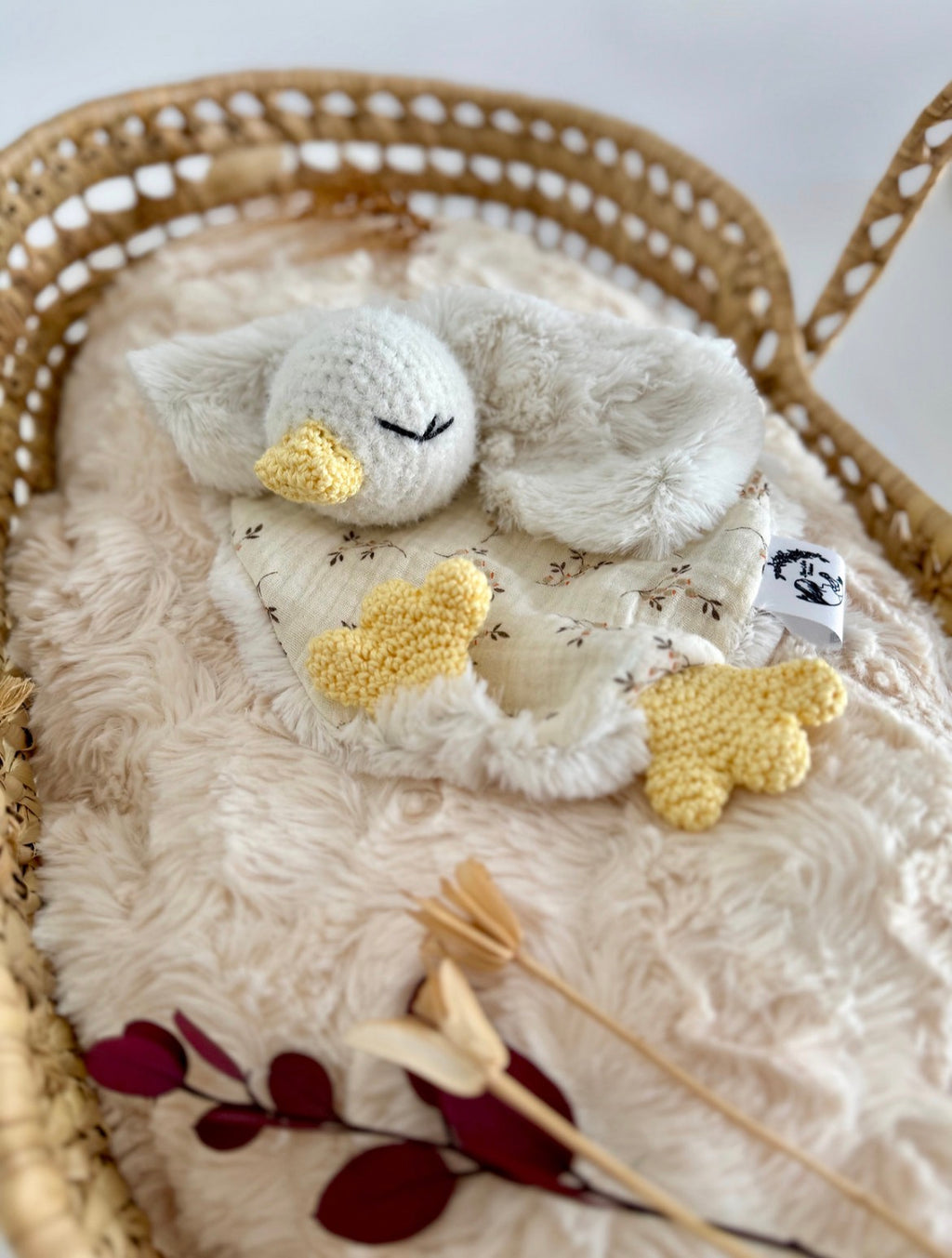 Doudou poussin bébé en coton – Peluche artisanale douce pour nouveau-né