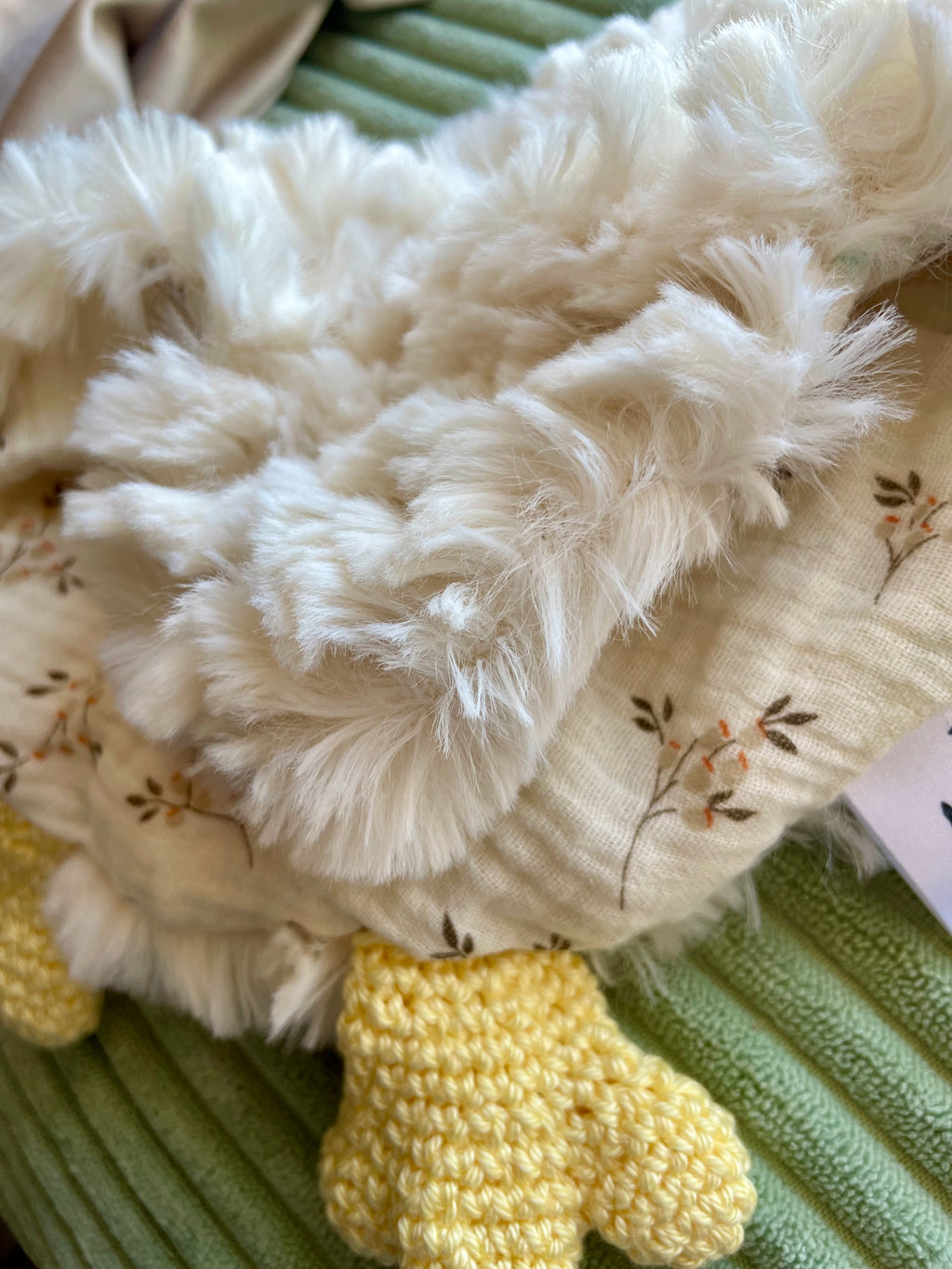 Doudou poussin bébé en coton – Peluche artisanale douce pour nouveau-né