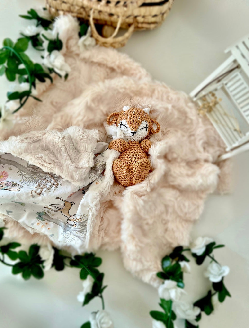 Doudou bébé biche – Compagnon artisanal pour nouveau-né
